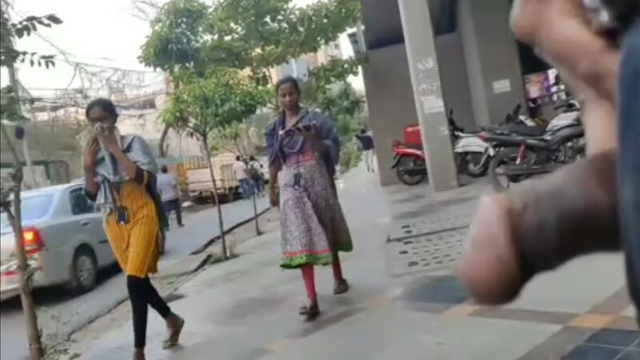 Daring Guy Flashing Sex – In Girls Free Mms Part 2